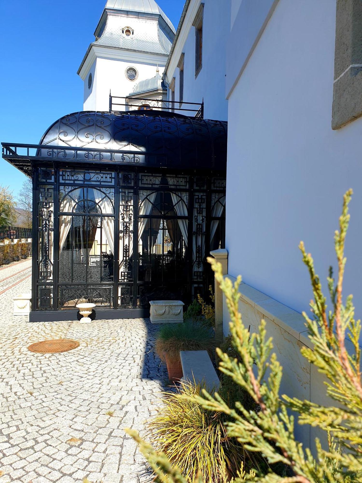 Galicia Nueva, Castle 酒店 4*